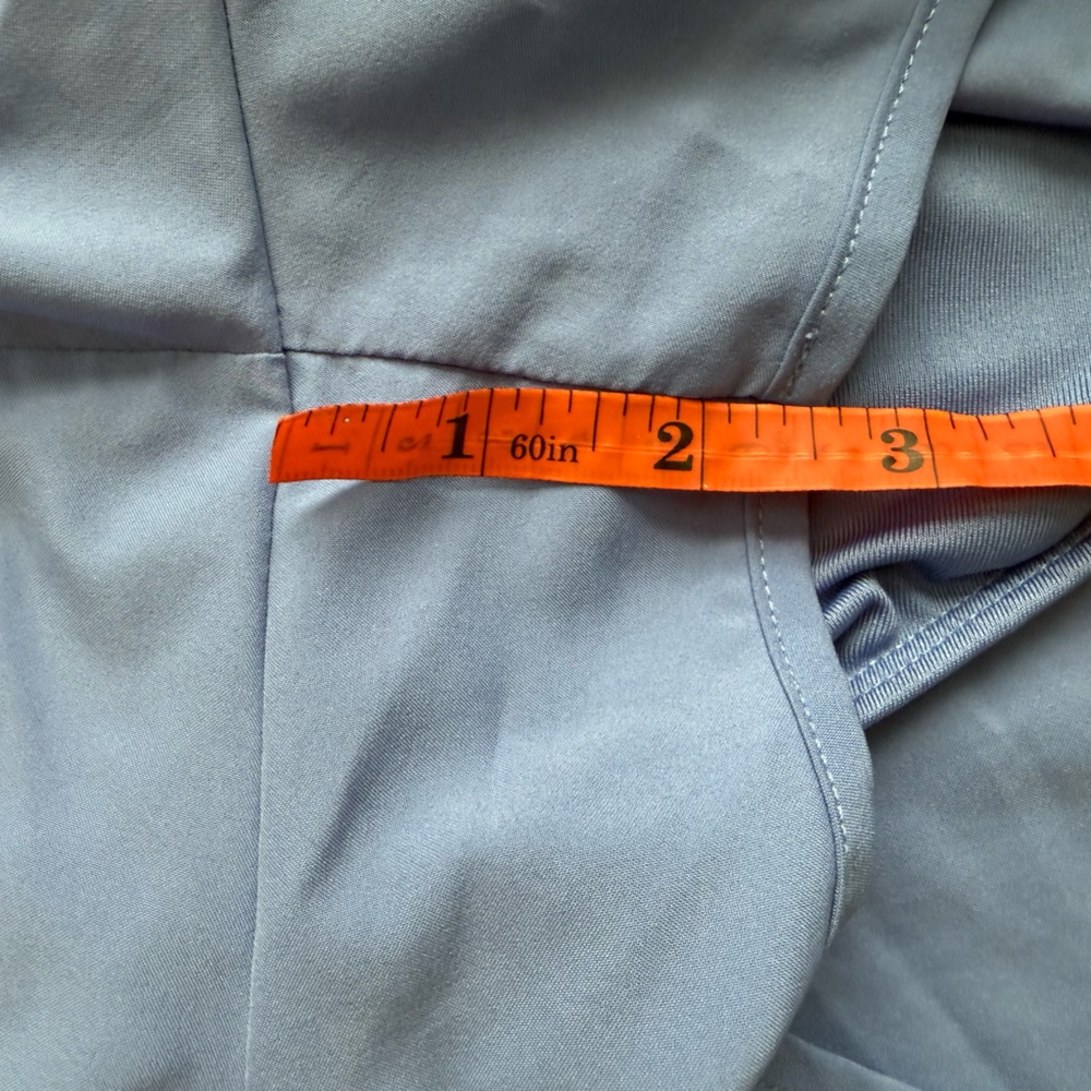 All in Motion Super High-Rise Shorts - Picture 6 of 9